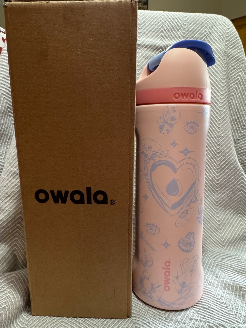 Owala Pink Stainless Water Bottle limited edition - Floral Heart Design